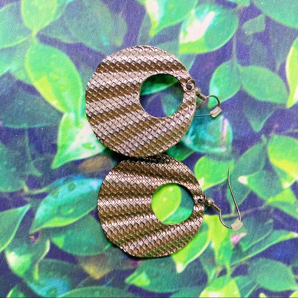 70s Silver dangling earrings